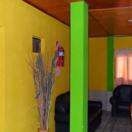 Residencial Arcoiris Hotel Puerto Iguazú Kültér fotó