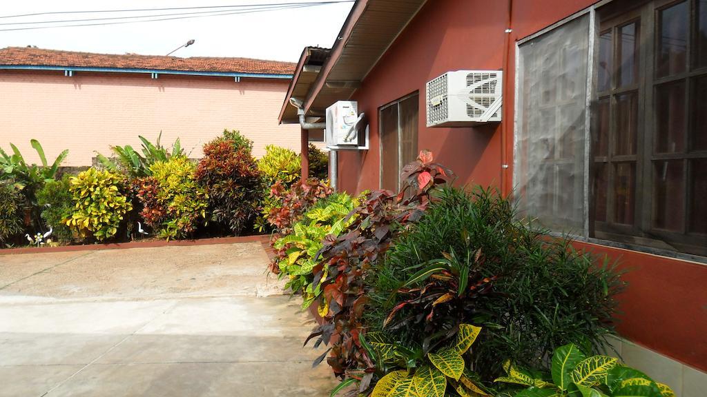 Residencial Arcoiris Hotel Puerto Iguazú Kültér fotó